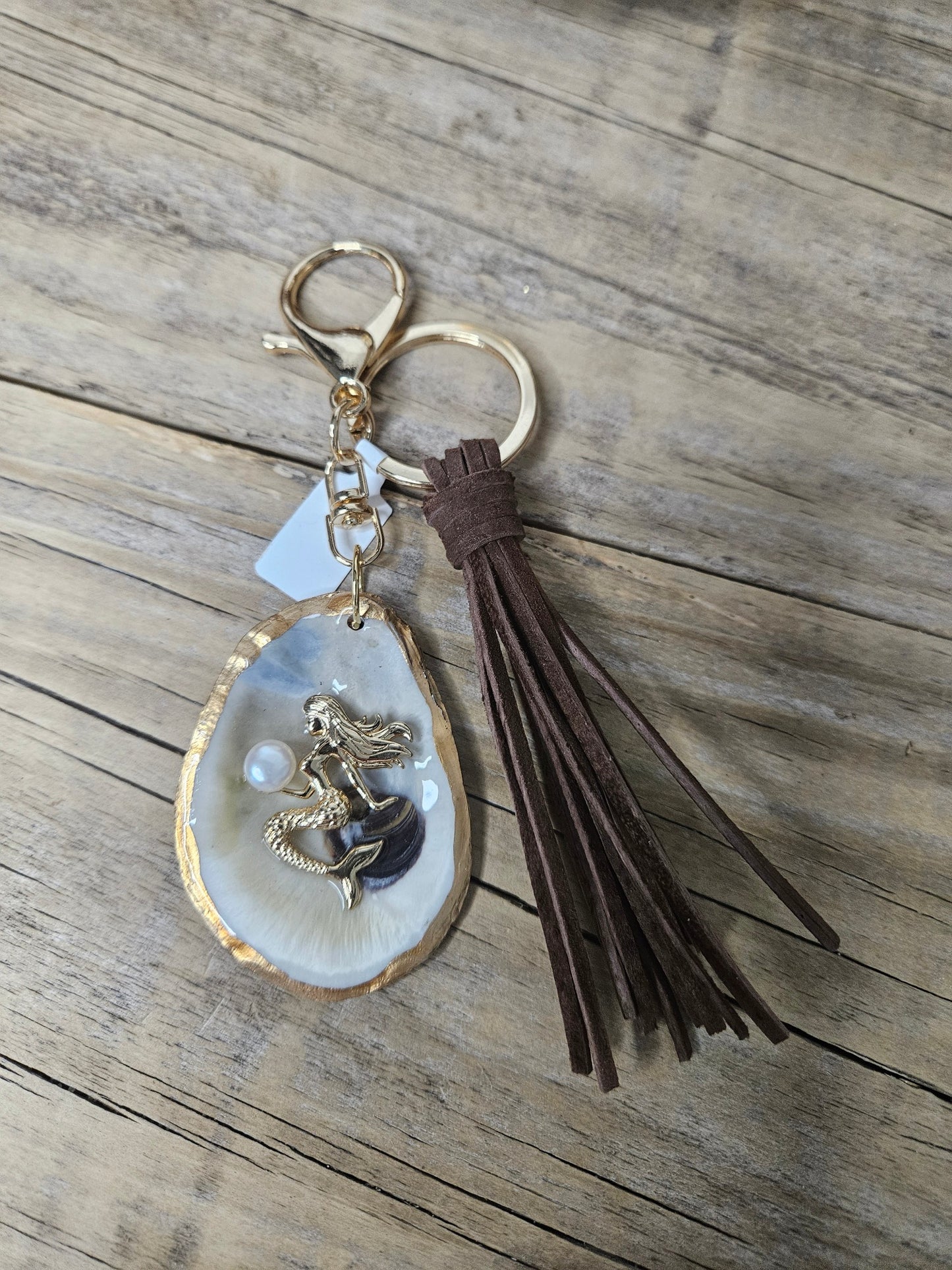 Mermaid Oyster Shell Tassel Keychain | Coastal Boho Purse Charm