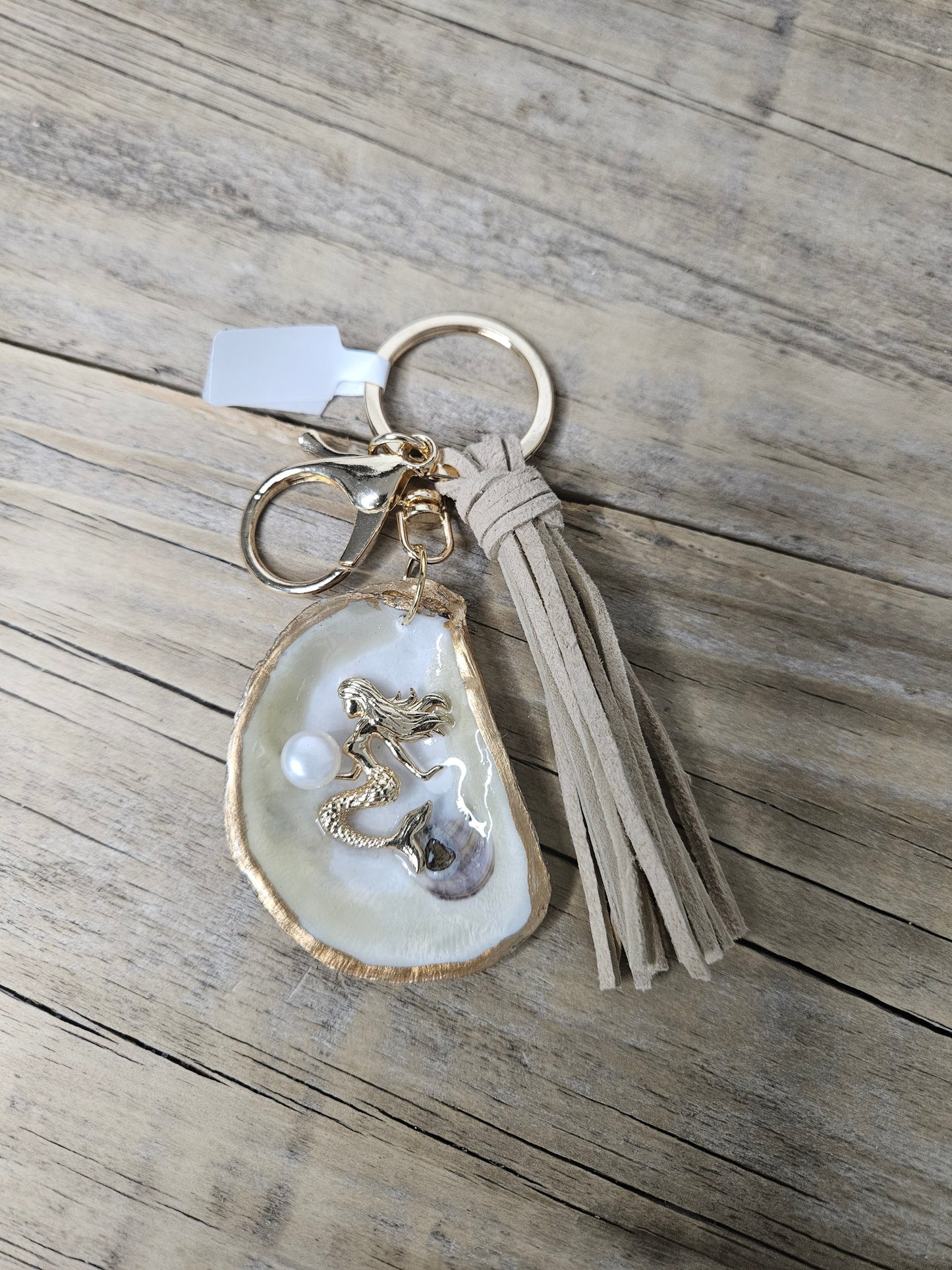 Mermaid Oyster Shell Tassel Keychain | Coastal Boho Purse Charm