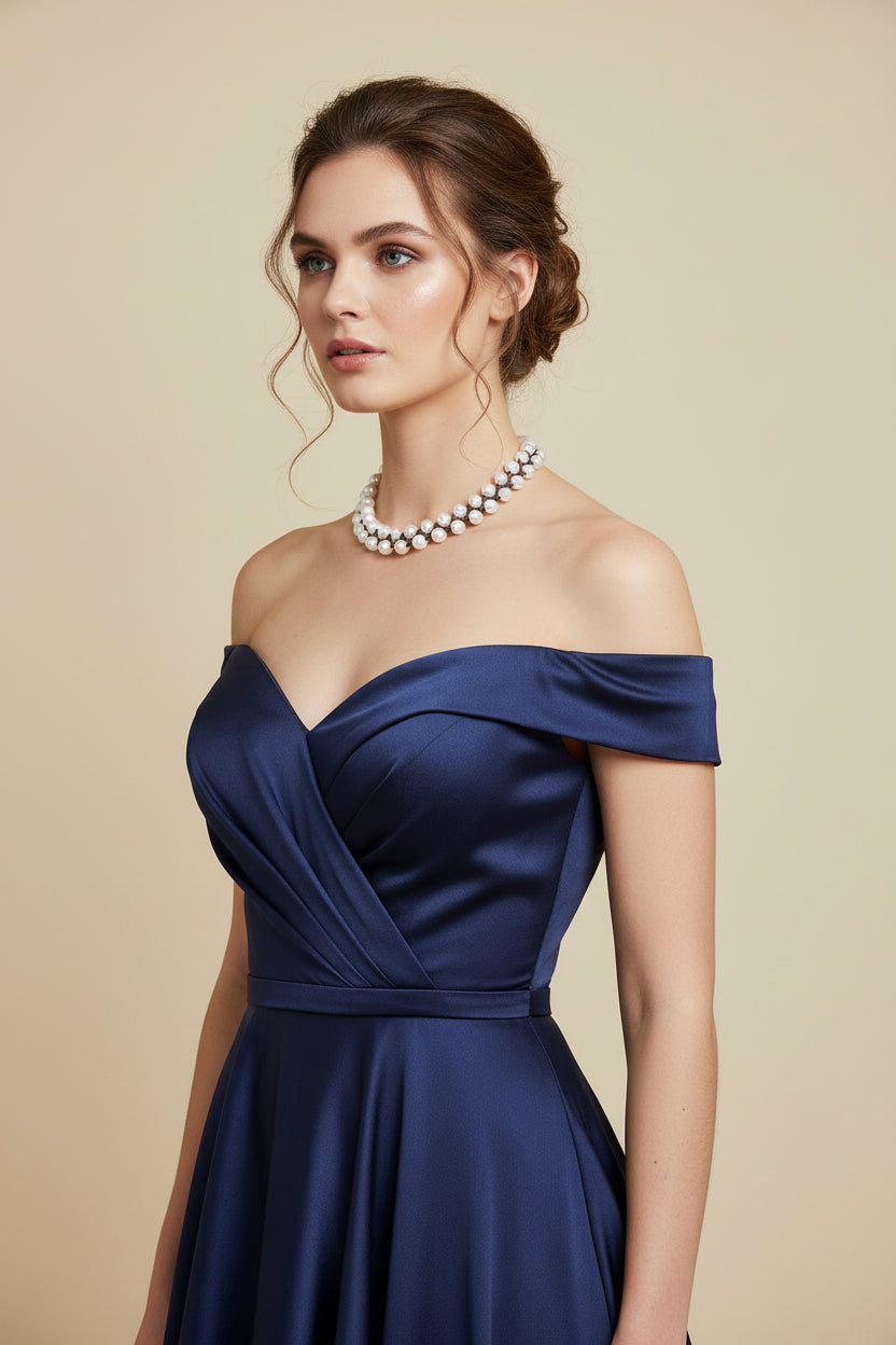 pearl necklace 
