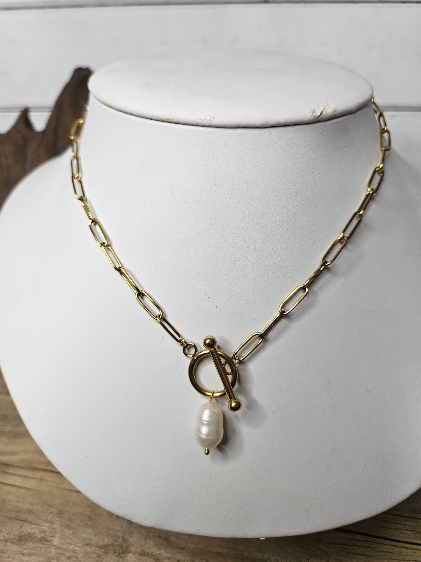 Gold Paperclip Pearl Toggle Necklace
