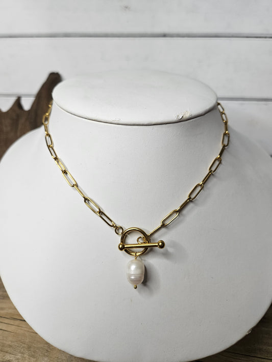 Gold Paperclip Pearl Toggle Necklace