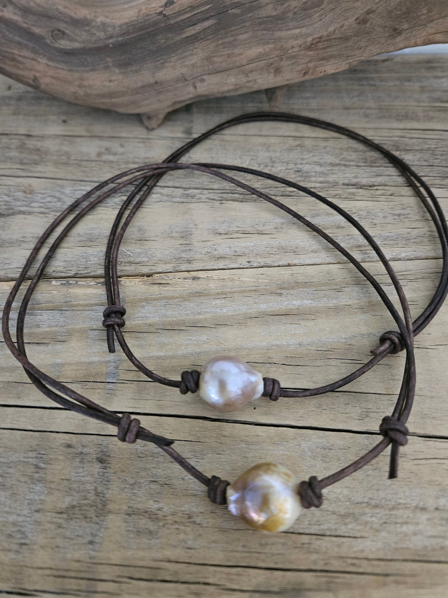 Large Golden Kasumi Pearl Leather Choker Necklace