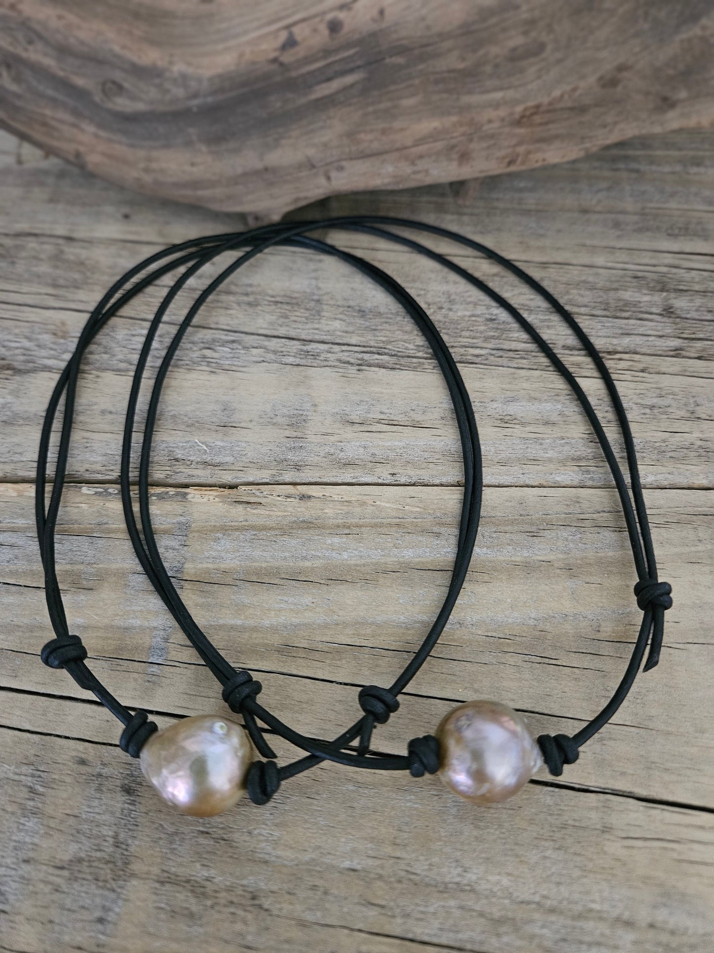 Large Golden Kasumi Pearl Leather Choker Necklace